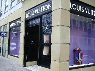 Louis Vuitton Store Front