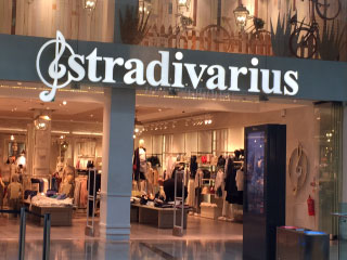 Stradivarius Store Front